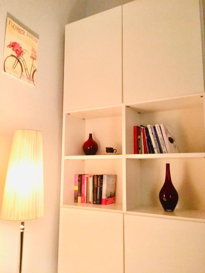 Metro A Modern Apartment Рим Екстер'єр фото