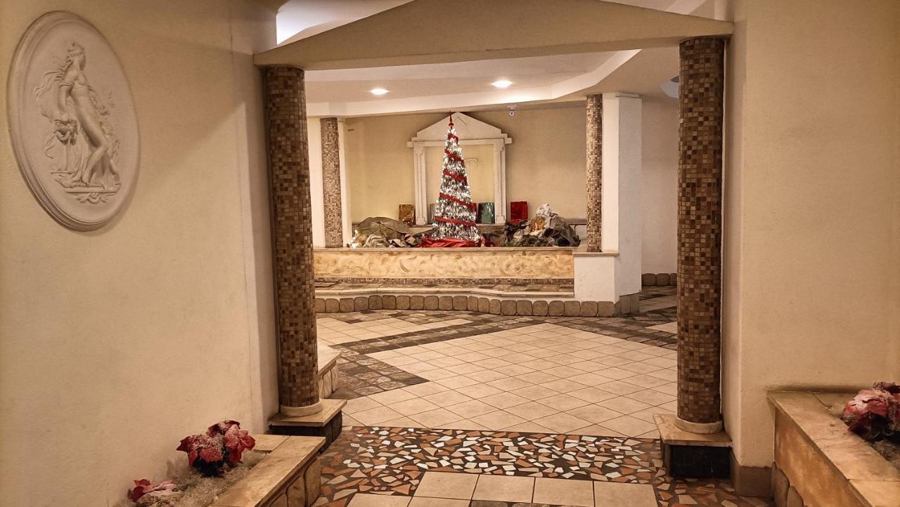 Metro A Modern Apartment Рим Екстер'єр фото